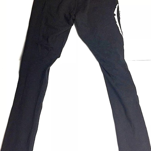 Shreds leggings NWOT - Picture 3 of 4